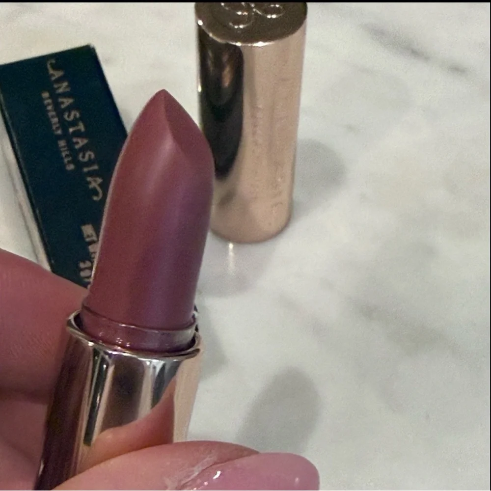 NIB ANASTASIA BEVERLY HILLS Matte & Satin Velvet Lipstick-Pink (Dusty Rose)